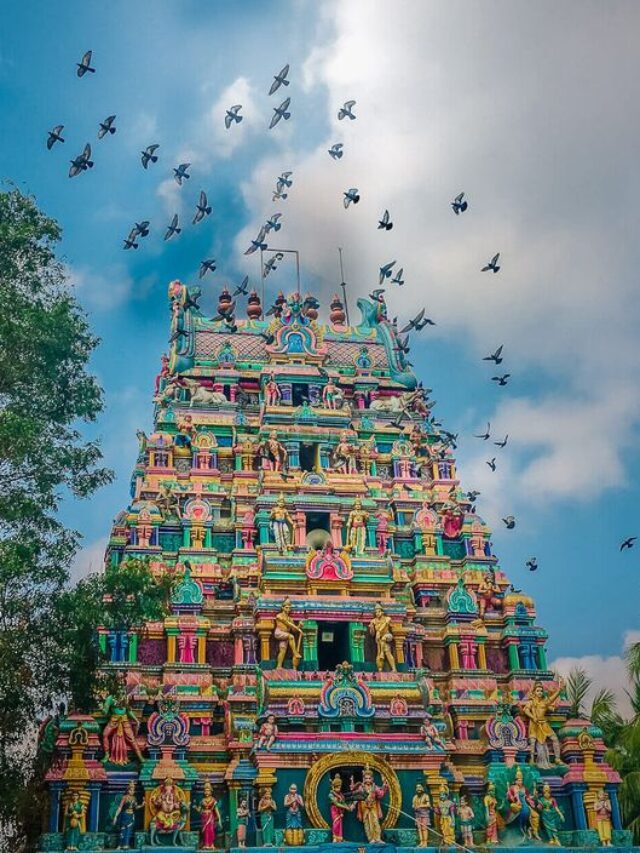 ये है भारत के सबसे अमीर मंदिर, हर साल आता है करोड़ों का चढ़ावा